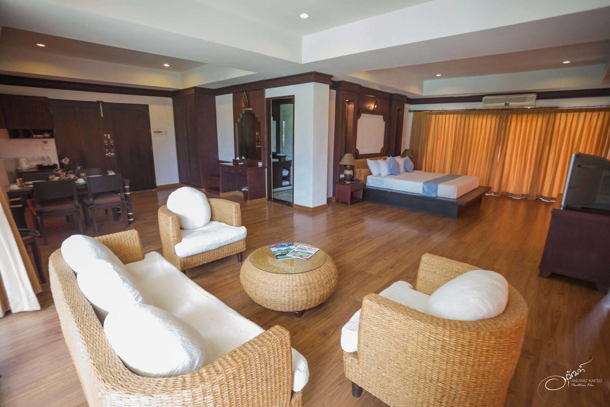Hotel Gassan Legacy Golf Club Lamphun Exterior foto